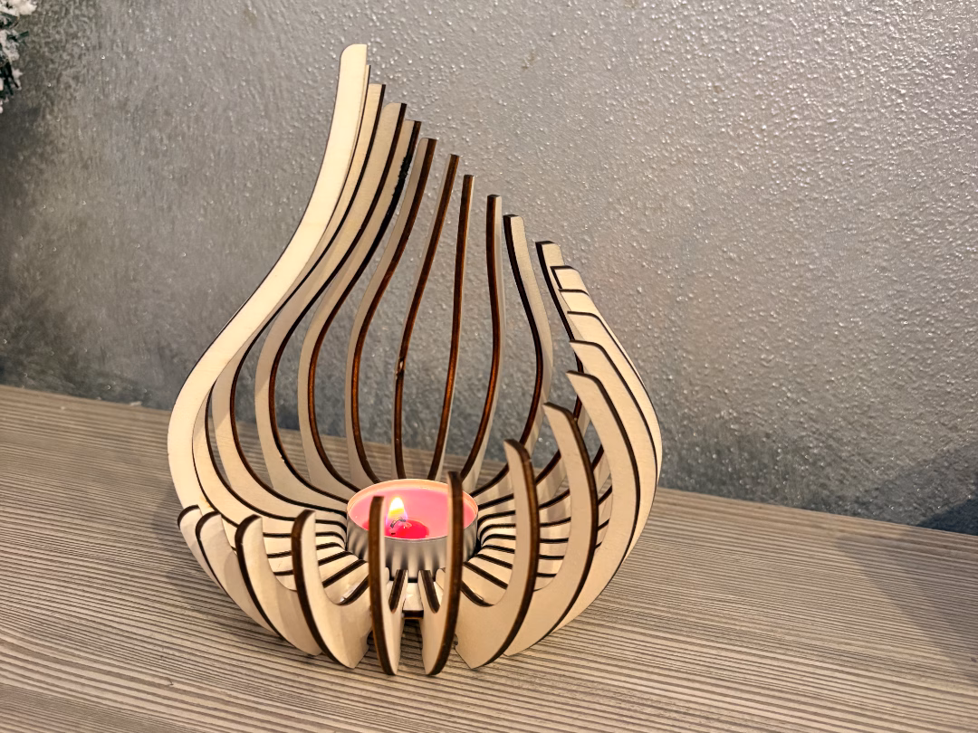 Bougeoir « goutte » en bois